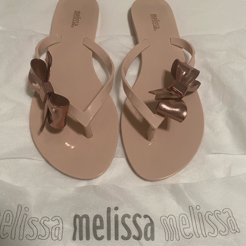 Melissa flip flops size 8